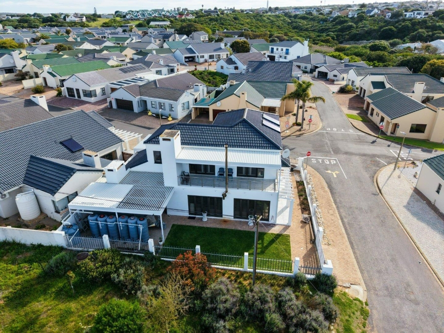 3 Bedroom Property for Sale in Stilbaai Western Cape
